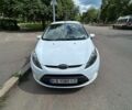 Белый Форд Фиеста, объемом двигателя 1.4 л и пробегом 141 тыс. км за 5500 $, фото 1 на Automoto.ua