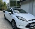 Белый Форд Фиеста, объемом двигателя 1.4 л и пробегом 187 тыс. км за 9297 $, фото 2 на Automoto.ua