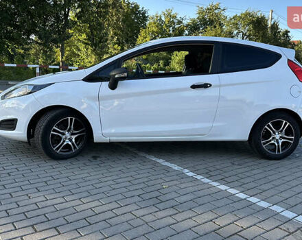 Белый Форд Фиеста, объемом двигателя 1.56 л и пробегом 157 тыс. км за 6650 $, фото 2 на Automoto.ua