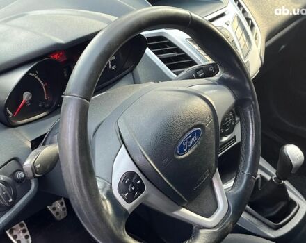 Белый Форд Фиеста, объемом двигателя 1.2 л и пробегом 170 тыс. км за 6290 $, фото 26 на Automoto.ua