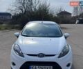 Білий Форд Фієста, об'ємом двигуна 1.39 л та пробігом 180 тис. км за 5500 $, фото 1 на Automoto.ua