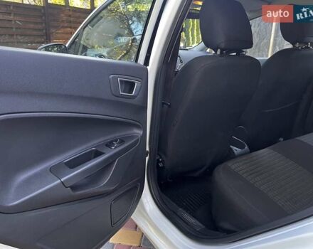 Белый Форд Фиеста, объемом двигателя 1.5 л и пробегом 101 тыс. км за 10000 $, фото 9 на Automoto.ua