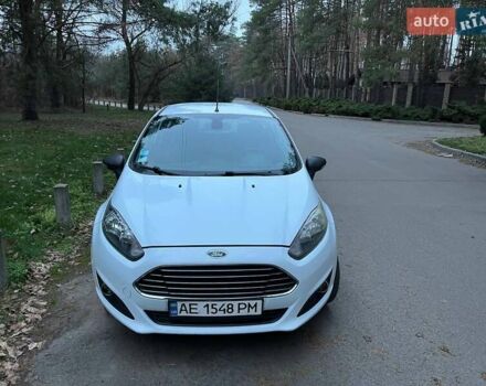Білий Форд Фієста, об'ємом двигуна 1.5 л та пробігом 249 тис. км за 6500 $, фото 1 на Automoto.ua