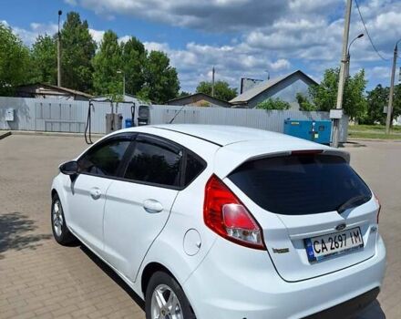 Белый Форд Фиеста, объемом двигателя 1.6 л и пробегом 85 тыс. км за 8100 $, фото 4 на Automoto.ua