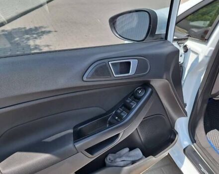 Белый Форд Фиеста, объемом двигателя 1.6 л и пробегом 85 тыс. км за 8100 $, фото 10 на Automoto.ua