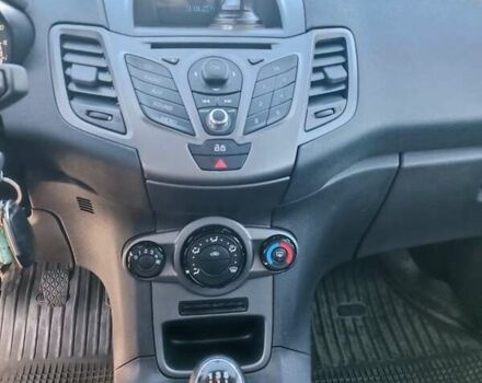 Белый Форд Фиеста, объемом двигателя 1 л и пробегом 69 тыс. км за 7100 $, фото 11 на Automoto.ua