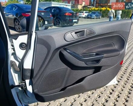 Белый Форд Фиеста, объемом двигателя 1 л и пробегом 69 тыс. км за 7100 $, фото 14 на Automoto.ua