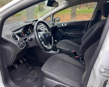 Белый Форд Фиеста, объемом двигателя 1 л и пробегом 151 тыс. км за 6940 $, фото 9 на Automoto.ua