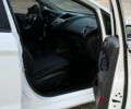 Білий Форд Фієста, об'ємом двигуна 1.25 л та пробігом 33 тис. км за 10197 $, фото 9 на Automoto.ua