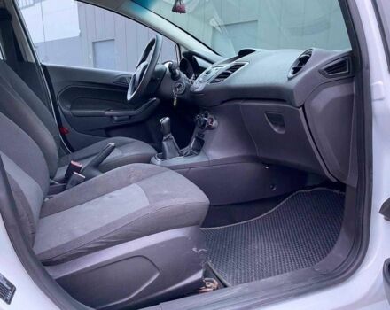 Белый Форд Фиеста, объемом двигателя 1 л и пробегом 200 тыс. км за 4500 $, фото 21 на Automoto.ua