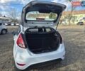 Белый Форд Фиеста, объемом двигателя 1 л и пробегом 130 тыс. км за 5500 $, фото 3 на Automoto.ua