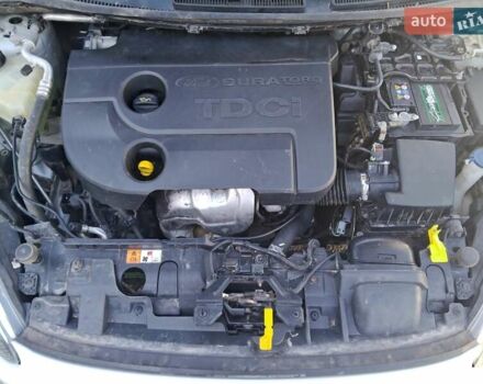 Білий Форд Фієста, об'ємом двигуна 1.5 л та пробігом 249 тис. км за 6500 $, фото 32 на Automoto.ua