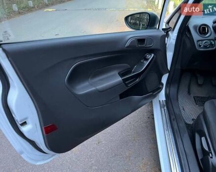 Білий Форд Фієста, об'ємом двигуна 1.5 л та пробігом 249 тис. км за 6500 $, фото 20 на Automoto.ua