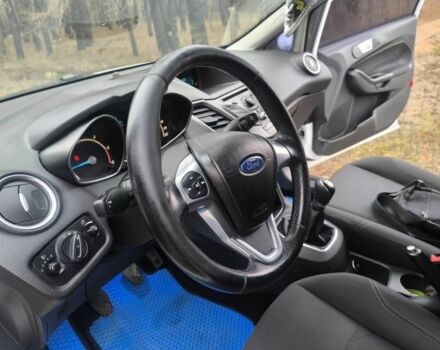 Білий Форд Фієста, об'ємом двигуна 1.5 л та пробігом 190 тис. км за 7625 $, фото 17 на Automoto.ua