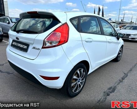Белый Форд Фиеста, объемом двигателя 1.2 л и пробегом 187 тыс. км за 5700 $, фото 4 на Automoto.ua