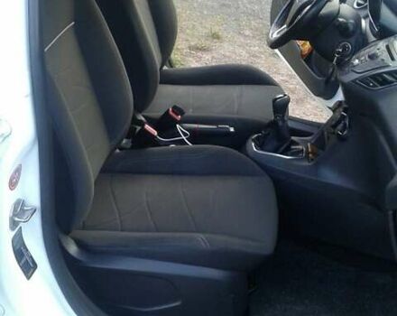 Білий Форд Фієста, об'ємом двигуна 1 л та пробігом 189 тис. км за 5250 $, фото 13 на Automoto.ua