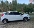 Білий Форд Фієста, об'ємом двигуна 1 л та пробігом 152 тис. км за 5100 $, фото 2 на Automoto.ua