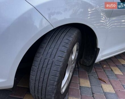 Белый Форд Фиеста, объемом двигателя 1.5 л и пробегом 101 тыс. км за 10000 $, фото 25 на Automoto.ua