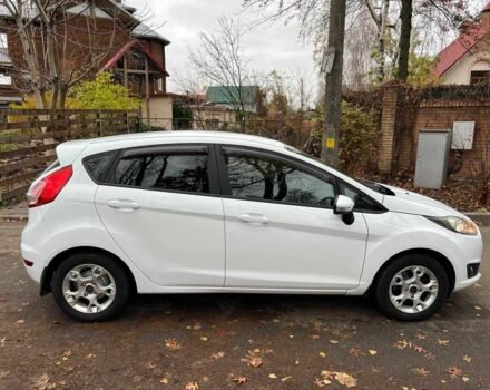 Белый Форд Фиеста, объемом двигателя 1 л и пробегом 151 тыс. км за 6940 $, фото 3 на Automoto.ua