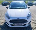 Белый Форд Фиеста, объемом двигателя 1 л и пробегом 70 тыс. км за 5500 $, фото 1 на Automoto.ua