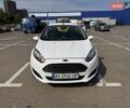 Білий Форд Фієста, об'ємом двигуна 1.5 л та пробігом 110 тис. км за 8500 $, фото 1 на Automoto.ua