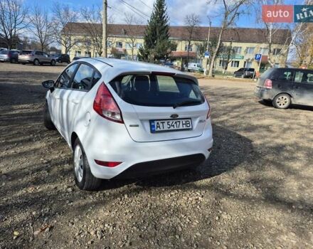 Белый Форд Фиеста, объемом двигателя 1 л и пробегом 130 тыс. км за 5500 $, фото 7 на Automoto.ua