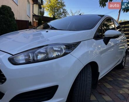 Белый Форд Фиеста, объемом двигателя 1.5 л и пробегом 101 тыс. км за 10000 $, фото 6 на Automoto.ua