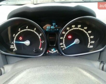 Білий Форд Фієста, об'ємом двигуна 1 л та пробігом 189 тис. км за 5250 $, фото 16 на Automoto.ua