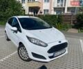 Белый Форд Фиеста, объемом двигателя 1 л и пробегом 97 тыс. км за 6665 $, фото 2 на Automoto.ua
