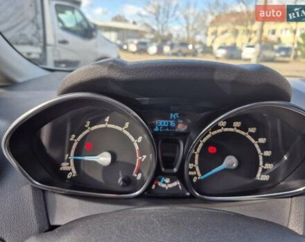 Белый Форд Фиеста, объемом двигателя 1 л и пробегом 130 тыс. км за 5500 $, фото 1 на Automoto.ua