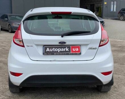 Белый Форд Фиеста, объемом двигателя 1 л и пробегом 200 тыс. км за 4500 $, фото 3 на Automoto.ua