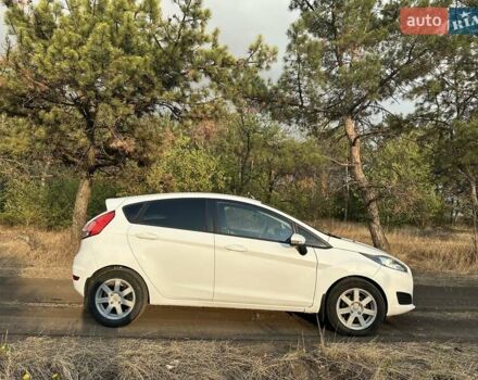 Белый Форд Фиеста, объемом двигателя 1.6 л и пробегом 100 тыс. км за 8400 $, фото 4 на Automoto.ua