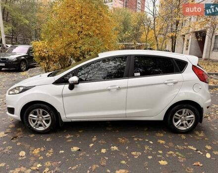 Форд Фиеста 2013 в Днепре (Днепропетровске) на Automoto.ua Белый Форд Фиеста, объемом двигателя 1.24 л и пробегом 132 тыс. км за 5700 $, фото 2 на Automoto.ua