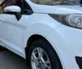 Белый Форд Фиеста, объемом двигателя 1 л и пробегом 121 тыс. км за 8000 $, фото 6 на Automoto.ua