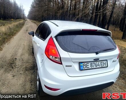 Білий Форд Фієста, об'ємом двигуна 1.5 л та пробігом 190 тис. км за 7500 $, фото 7 на Automoto.ua