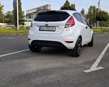 Білий Форд Фієста, об'ємом двигуна 1.24 л та пробігом 150 тис. км за 6000 $, фото 28 на Automoto.ua