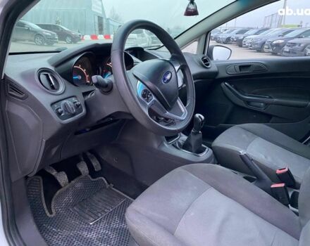 Белый Форд Фиеста, объемом двигателя 1 л и пробегом 200 тыс. км за 4500 $, фото 10 на Automoto.ua