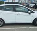 Білий Форд Фієста, об'ємом двигуна 1 л та пробігом 155 тис. км за 6000 $, фото 4 на Automoto.ua