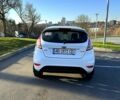 Білий Форд Фієста, об'ємом двигуна 1.5 л та пробігом 218 тис. км за 6500 $, фото 4 на Automoto.ua
