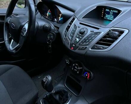 Білий Форд Фієста, об'ємом двигуна 1.5 л та пробігом 249 тис. км за 6500 $, фото 23 на Automoto.ua