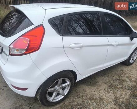 Білий Форд Фієста, об'ємом двигуна 1.5 л та пробігом 190 тис. км за 7500 $, фото 30 на Automoto.ua