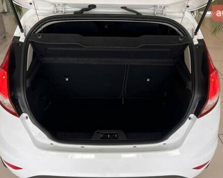 Белый Форд Фиеста, объемом двигателя 1.6 л и пробегом 68 тыс. км за 6456 $, фото 13 на Automoto.ua