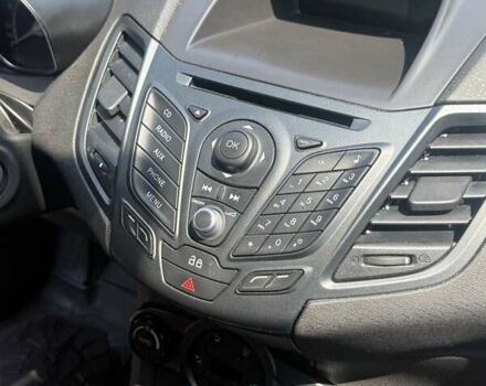 Белый Форд Фиеста, объемом двигателя 1 л и пробегом 121 тыс. км за 8000 $, фото 19 на Automoto.ua