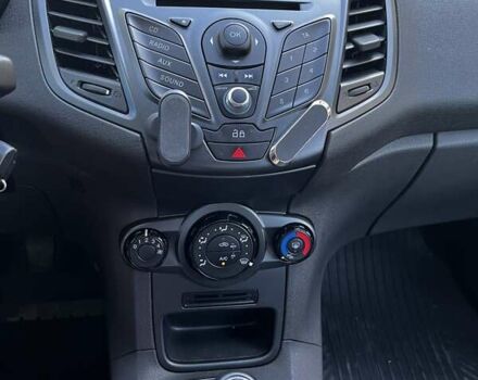 Белый Форд Фиеста, объемом двигателя 1.5 л и пробегом 101 тыс. км за 10000 $, фото 21 на Automoto.ua