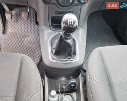 Белый Форд Фиеста, объемом двигателя 1.5 л и пробегом 140 тыс. км за 7000 $, фото 16 на Automoto.ua