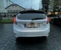 Білий Форд Фієста, об'ємом двигуна 1.6 л та пробігом 170 тис. км за 8000 $, фото 5 на Automoto.ua