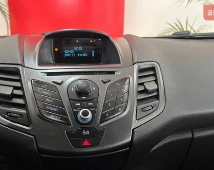 Белый Форд Фиеста, объемом двигателя 1.6 л и пробегом 68 тыс. км за 6456 $, фото 17 на Automoto.ua