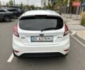 Белый Форд Фиеста, объемом двигателя 1 л и пробегом 133 тыс. км за 7000 $, фото 5 на Automoto.ua