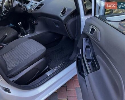 Белый Форд Фиеста, объемом двигателя 1.5 л и пробегом 101 тыс. км за 10000 $, фото 22 на Automoto.ua