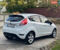 Білий Форд Фієста, об'ємом двигуна 1.6 л та пробігом 97 тис. км за 9850 $, фото 12 на Automoto.ua